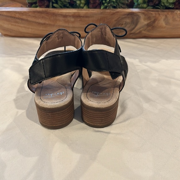 Dansko Women's Liz Sandal Black Leather sandals lace up heeled heel size 40 EUC - Picture 4 of 8